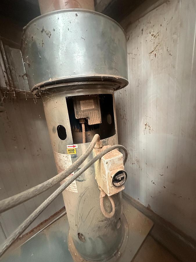 Used 2008 Coral CA/2C Dust Extractor