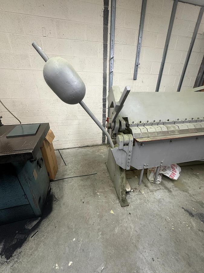 Used 1999 Swiftcut FP-3000 x 1.6mm Box & Pan Folder