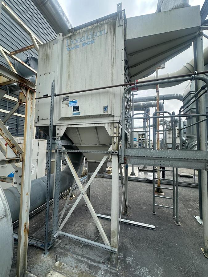 Used Donaldson DFO-3-18R Industrial Extraction System – Complete with Ducting, Fan & Controls
