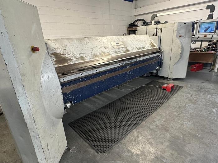 Used 2006 Schroder SPB 3200/3.0 CNC Sheet Metal Folder