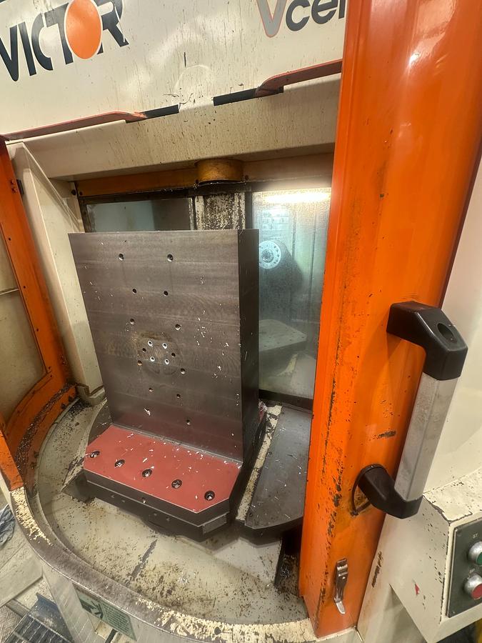 Used Victor H500 Horizontal Machining Centre | 4 Axis CNC | Includes Tooling | For Sale