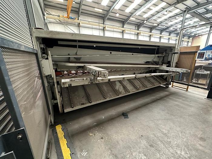 Used 2000 LVD HST-C 40/6 Guillotine Shears