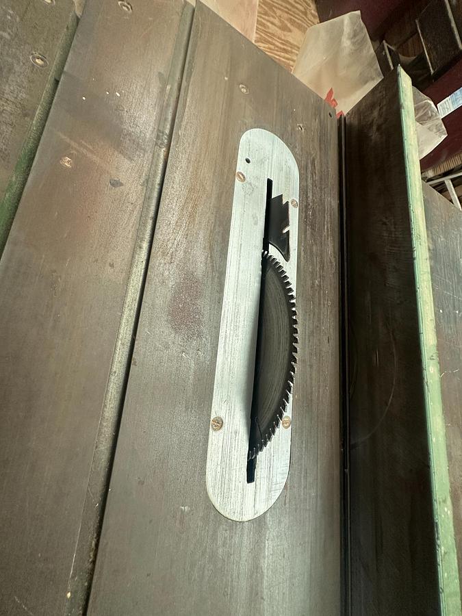 Used 1994 Lazzari CS4 Table Saw with W2500 Sliding Carraige