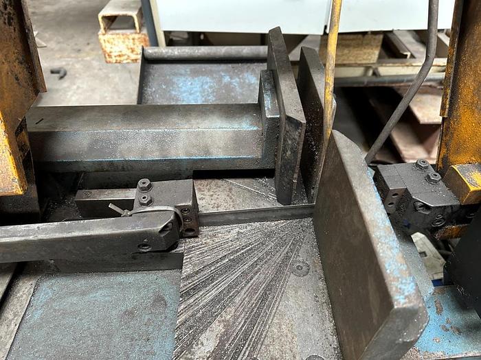 Used 2004 Anbas TR 300 Manual Bandsaw