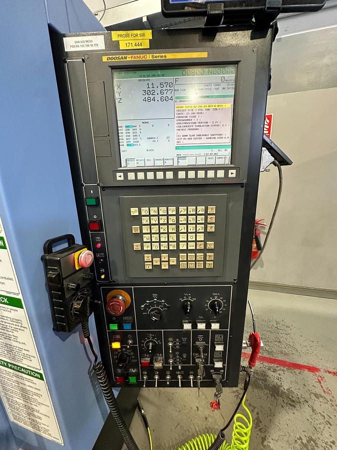 Used 2012 Doosan DNM 500 CNC Machining Centre | Fanuc | 12,000 RPM | BT40