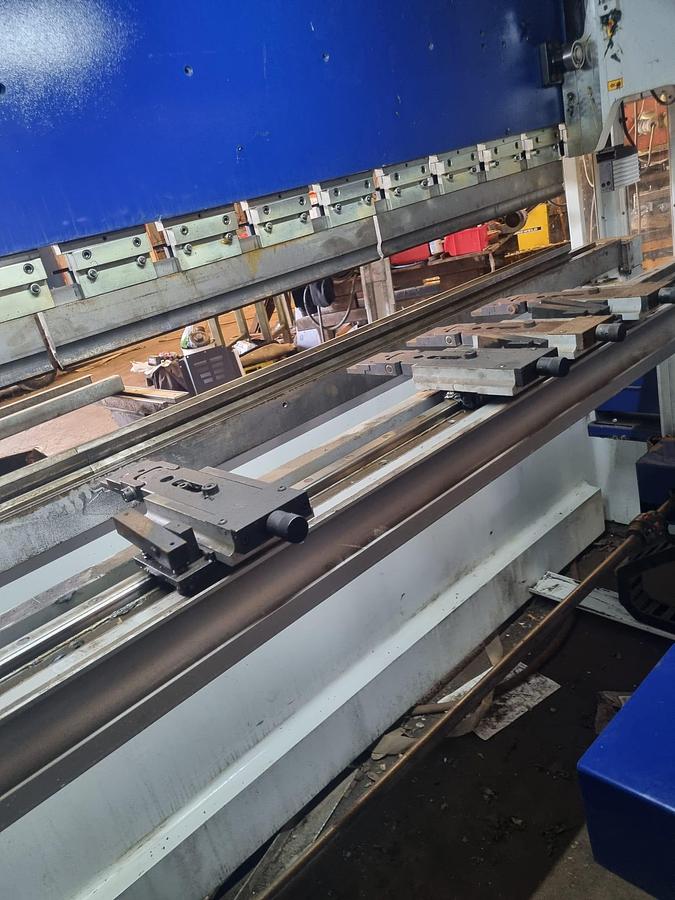 Used 2021 MVD A175-3700 Hydraulic Pressbrake – ESA S660W Graphic CNC Control