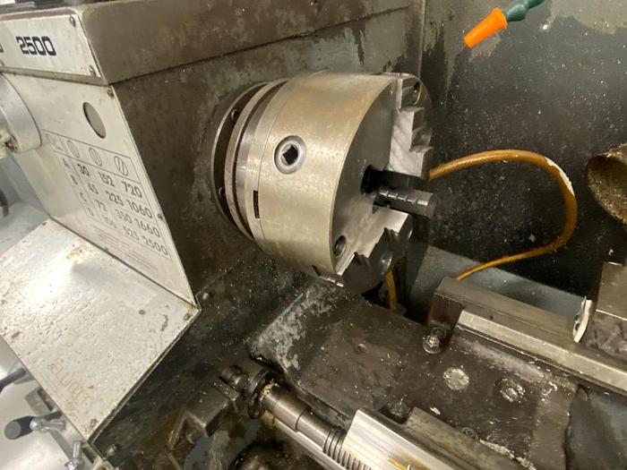 Used Elliott Omnispeed 2500 Manual Lathe