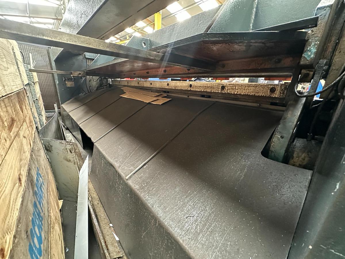 Used Keetona 2.5m x 3mm Mechanical Guillotine