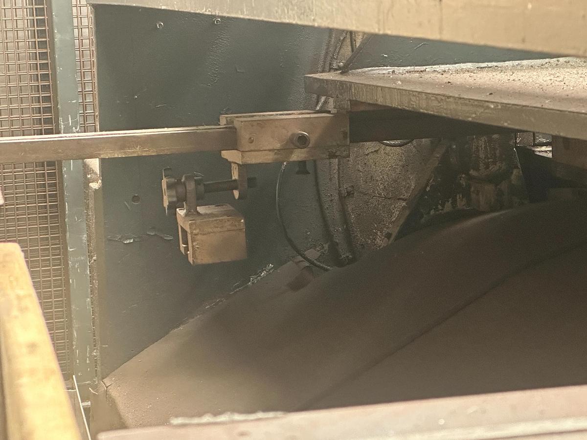 Used Keetona 2.5m x 3mm Mechanical Guillotine