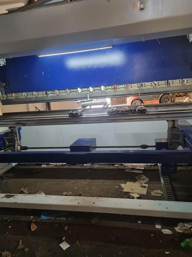 Used 2021 MVD A175-3700 Hydraulic Pressbrake – ESA S660W Graphic CNC Control