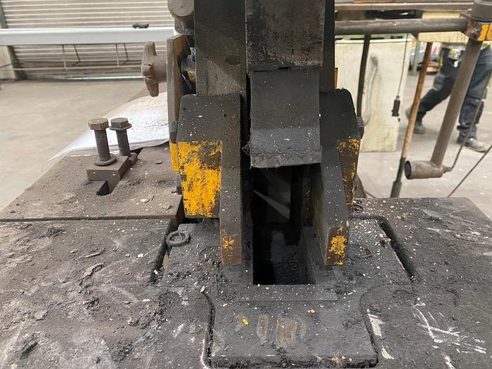 Used Geka HydraCrop 110/SD Ironworker