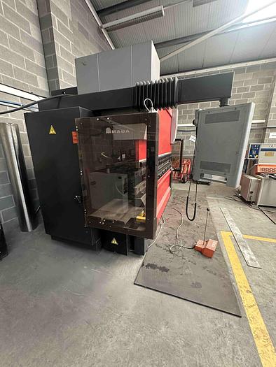Used Amada HFE 3m x 100T CNC Pressbrake