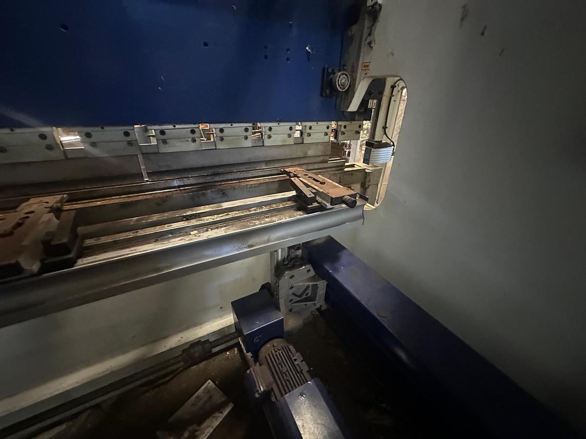 Used 2021 MVD A175-3700 Hydraulic Pressbrake – ESA S660W Graphic CNC Control