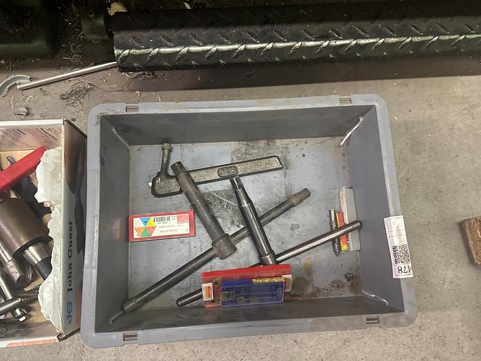 Used YMT(Yunnan Machine Tools) CY - S1760G Gap Bed Manual Center Lathe