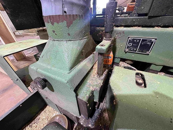 Used 1996 Guilliet KXR Moulder