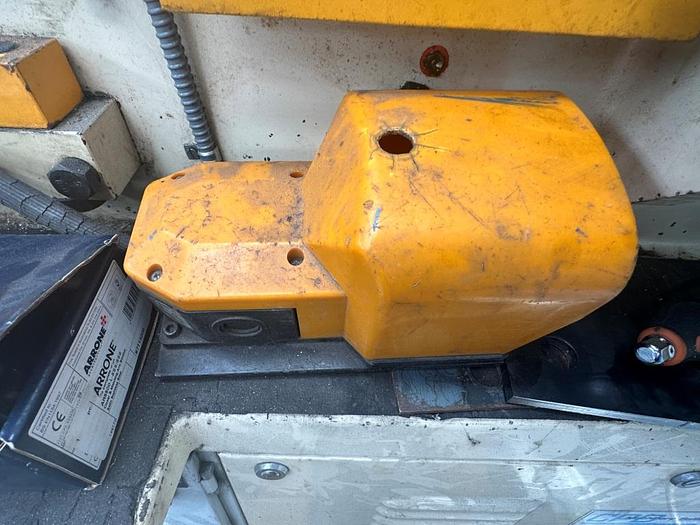 Used 2004 Geka Minicrop Ironworker