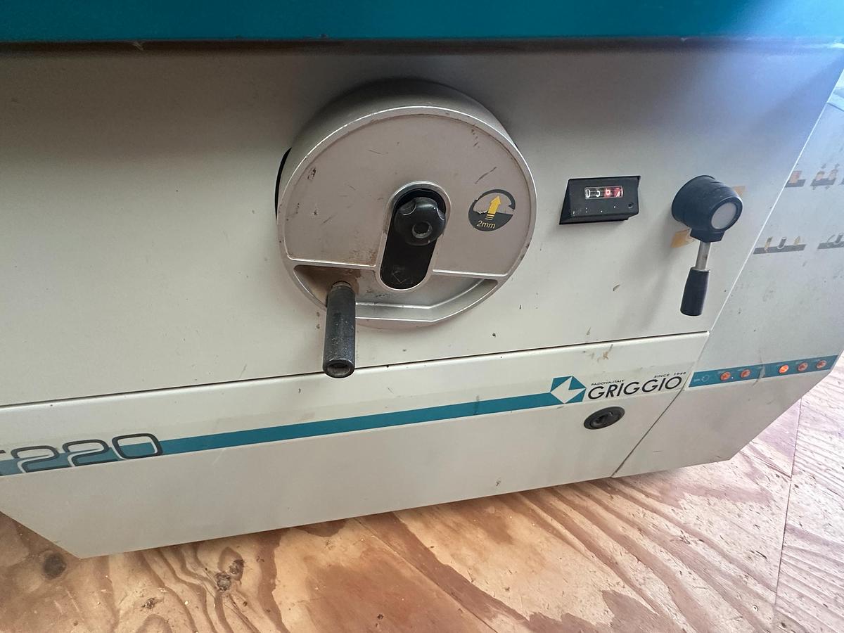 Used 2005 Griggio T220 Spindle Moulder with Comatic AF/34 Feeder