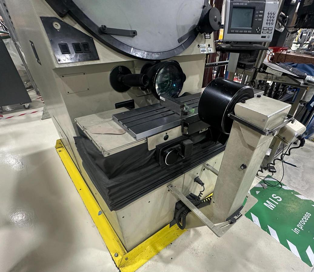 Used 2014 S-T Industries Profile Projector 22-2600 – 30" Screen, 5X Mag