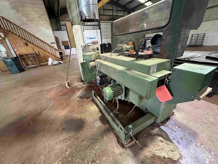 Used 1996 Guilliet KXR Moulder