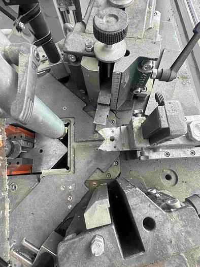 Used 2009 Elumatec EP 124 Corner Crimper