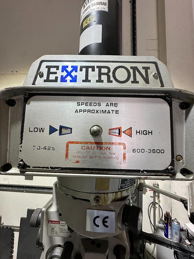 Used 1999 Extron K3V Manual Milling Machine for Sale Ireland | Newall DRO