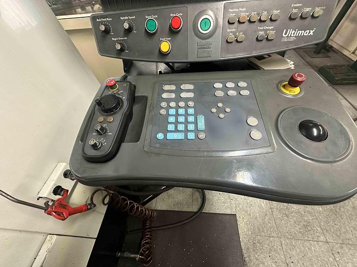 Used 1999 Hurco BMC2416 Machining Centre