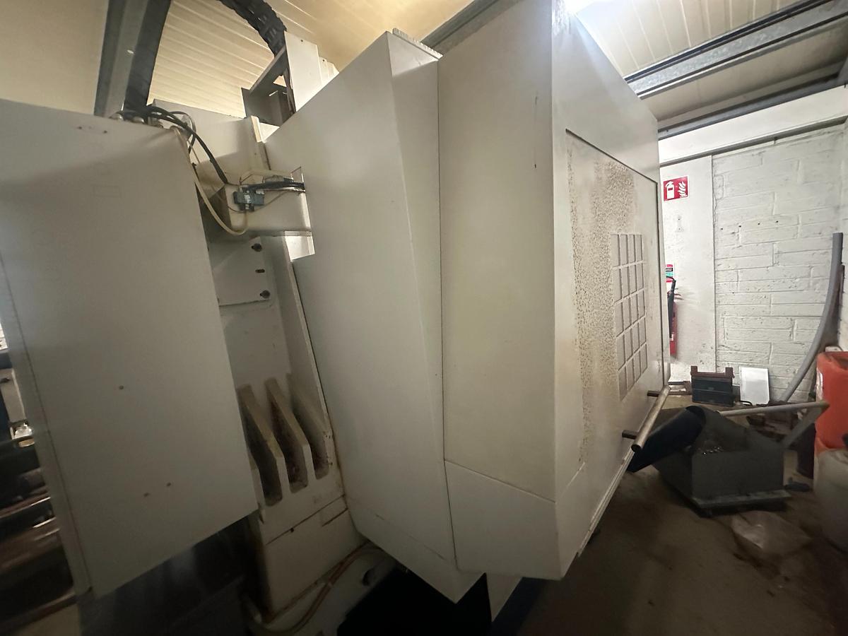 Used 2007 Milltronics VM22 CNC VMC | Centurion 7 | 24 Tool ATC