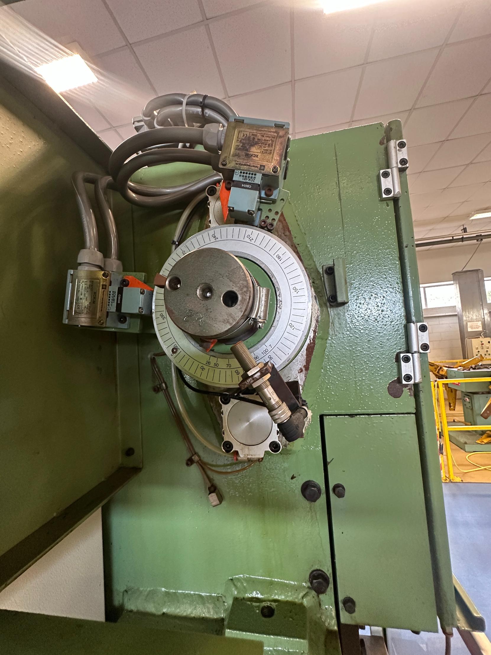 Used 2000 Presse Ross 40V-4 40 Ton Mechanical Press with Soprem Decoiler