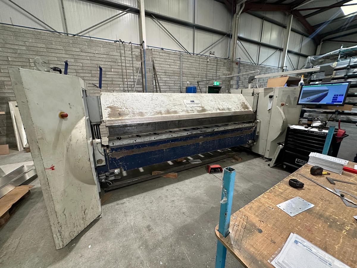 Used 2006 Schroder SPB 3200/3.0 CNC Sheet Metal Folder