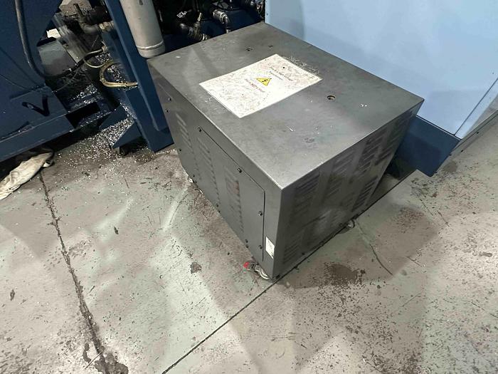 Used 2004 Matsuura MAM72-25V Machining Centre