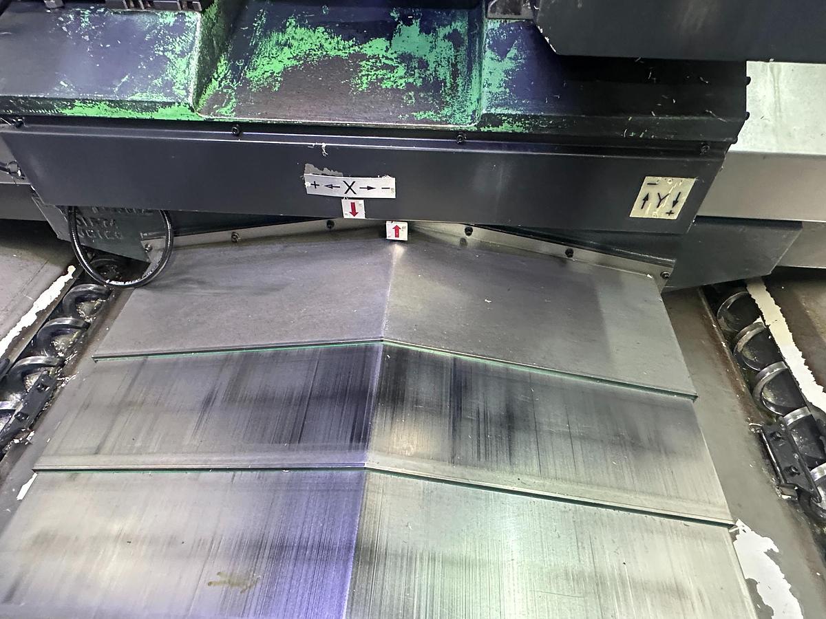 Used 2013 Doosan DNM 200/5AX Vertical Machining Machine