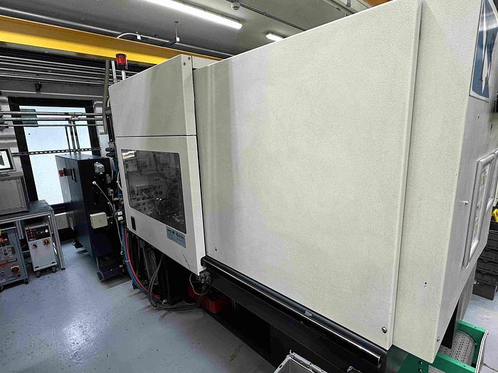 Used 2005 Demag System 60/420-80 Injection Moulding Machine