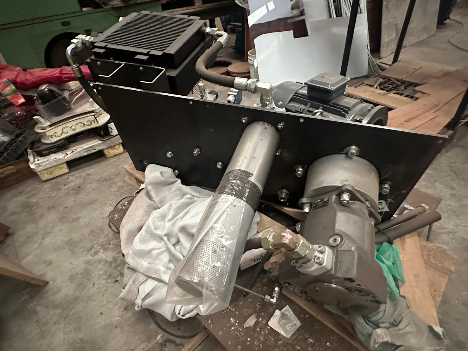 Used Hydraulic Powerpack System with Parker LAC2 Cooler & Techtop Motor (2022, Unused) – For Sale Ireland