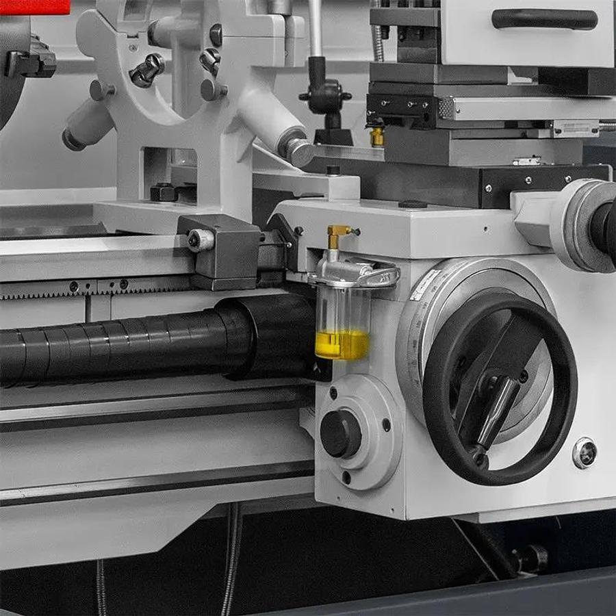 Cormak 460 x 1500 Manual Universal Lathe