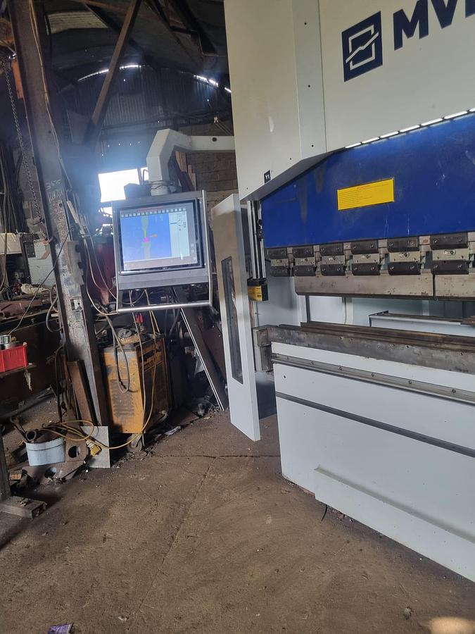 Used 2021 MVD A175-3700 Hydraulic Pressbrake – ESA S660W Graphic CNC Control