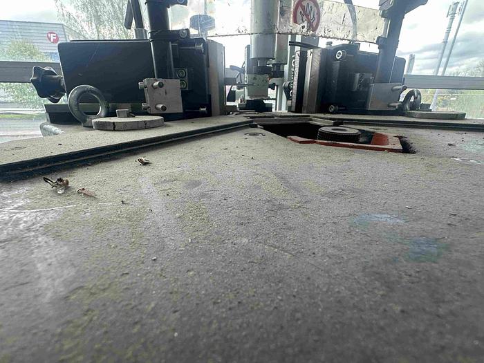 Used 2009 Elumatec EP 124 Corner Crimper