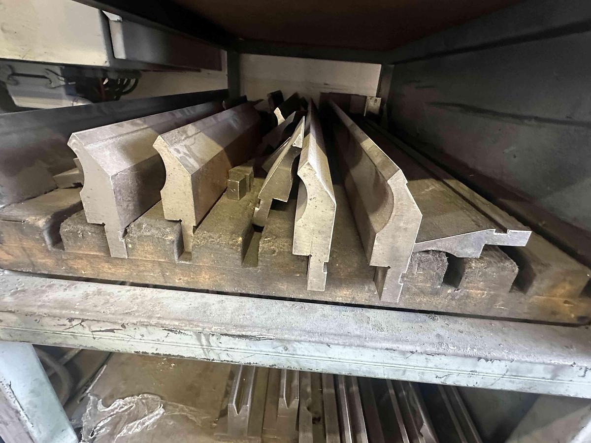 Used Used 2005 Durma HAPCNC 35160 CNC Pressbrake – 160T x 3.5m with Cybelec ModEva 10 Control | Euro Tooling | Ireland