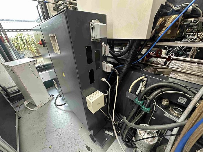 Used 2005 Demag System 60/420-80 Injection Moulding Machine