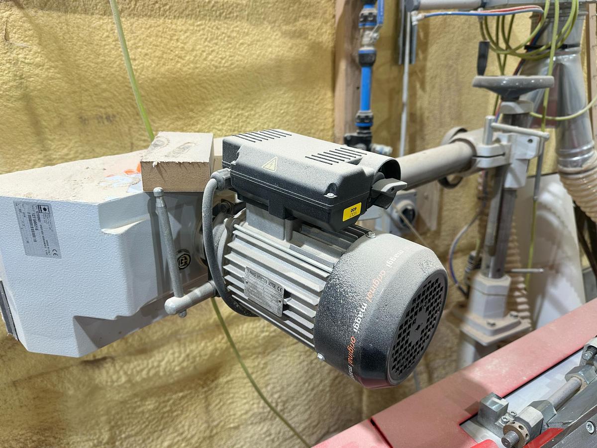 Used 2016 Wegoma EKS 2600 FU Veneer & Solid Wood Sanding Machine with Maggi Steff 2034 Feeder