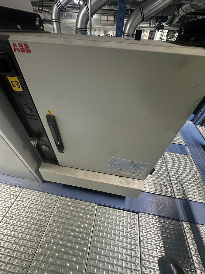 Used 2015 Intec Robotic Solutions Robotic Linish and Polish Machine