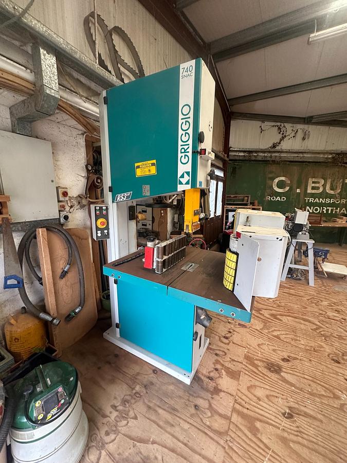 Used 2006 Griggio SNAC 740 RS3 Bandsaw with Feeder