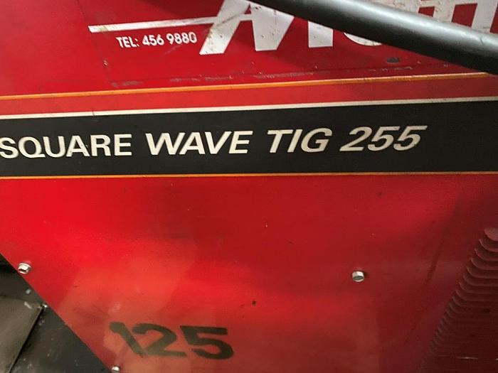 Used Lincoln Electric Square Wave TIG 255 TIG Welder