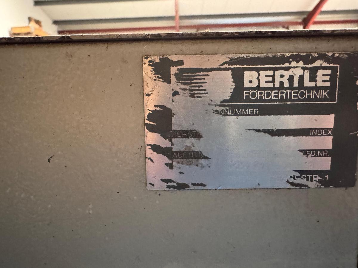 Used Heckler & Koch BA 18 CNC Machining Centre | 4 Axis | Siemens Sinumerik