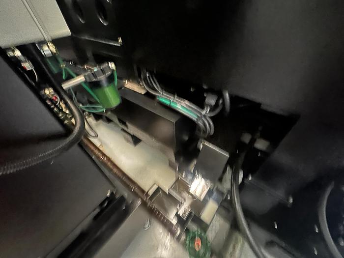 Used 2016 Hurco VMX60SRTi 5 Axis Machining Centre