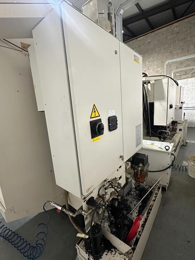 Used Fanuc Robodrill Alpha T21iDL CNC Machining Centre | BT30 | 20,000 RPM