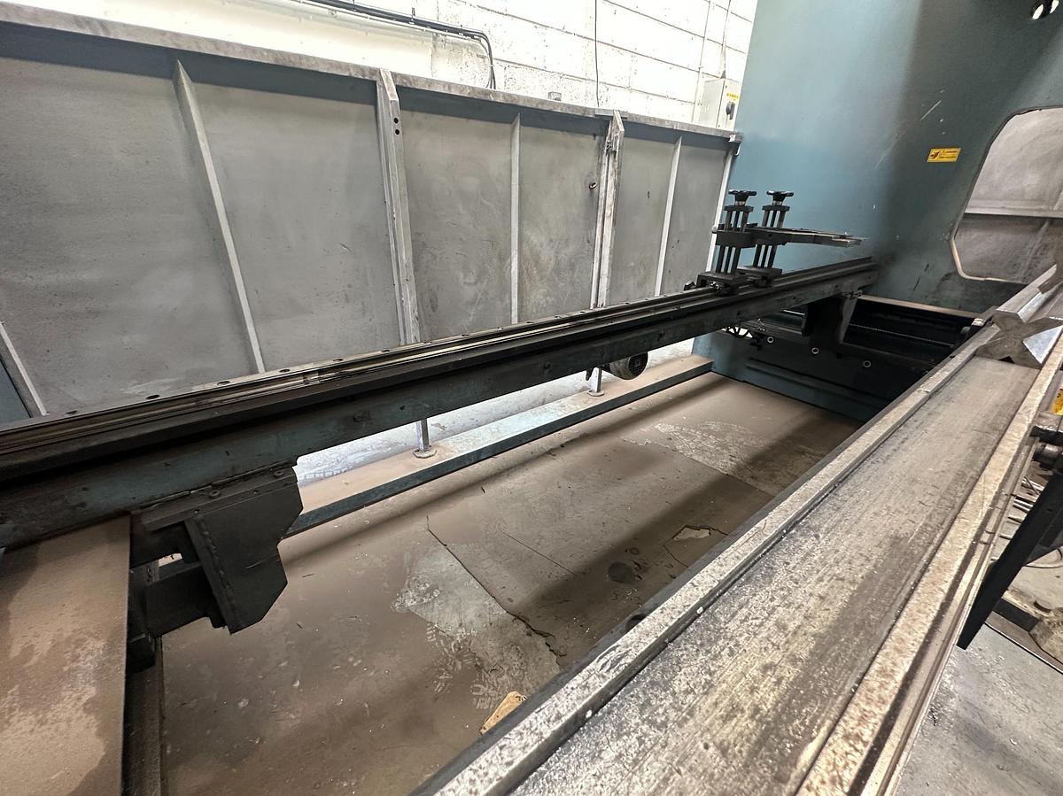 Used 2012 Durma AD-R 37175 CNC Press Brake 175 Ton 3700mm for Sale | Used Machine Tools Ireland