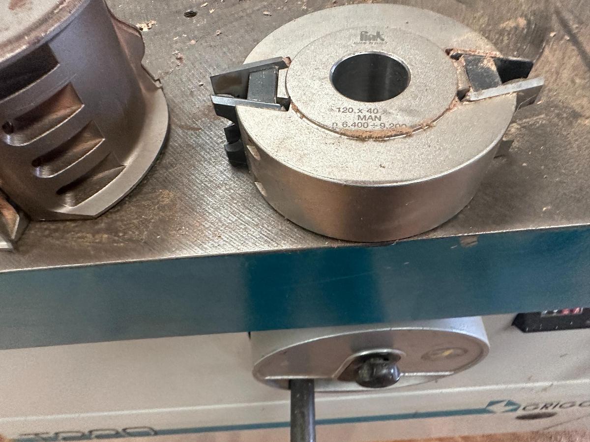 Used 2005 Griggio T220 Spindle Moulder with Comatic AF/34 Feeder