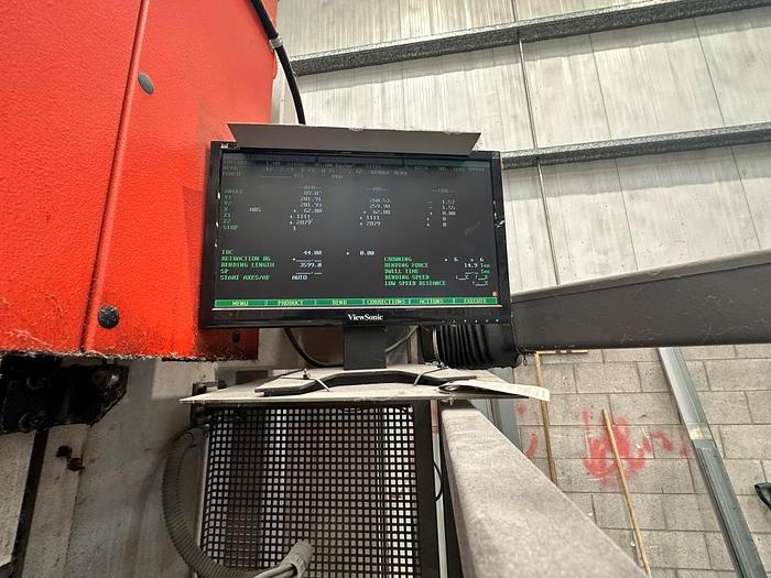 Used 2004 Bystronic PR 250 x 4100 CNC Pressbrake