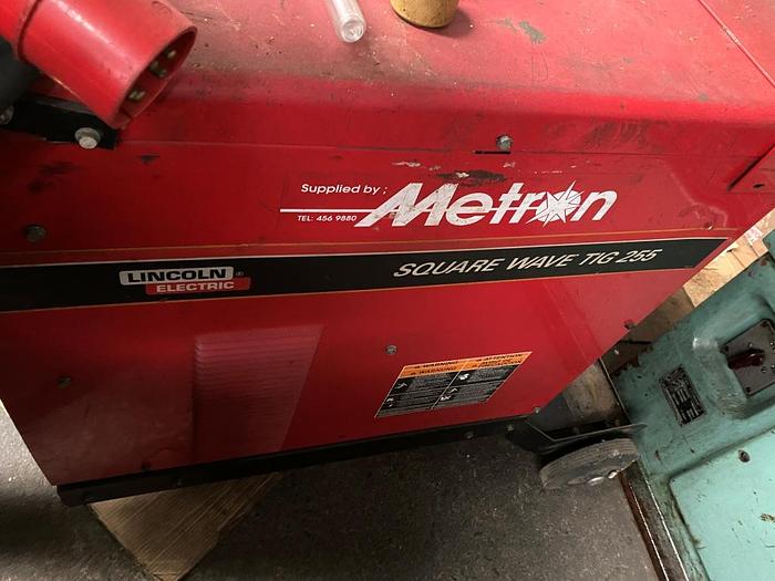 Used Lincoln Electric Square Wave TIG 255 TIG Welder