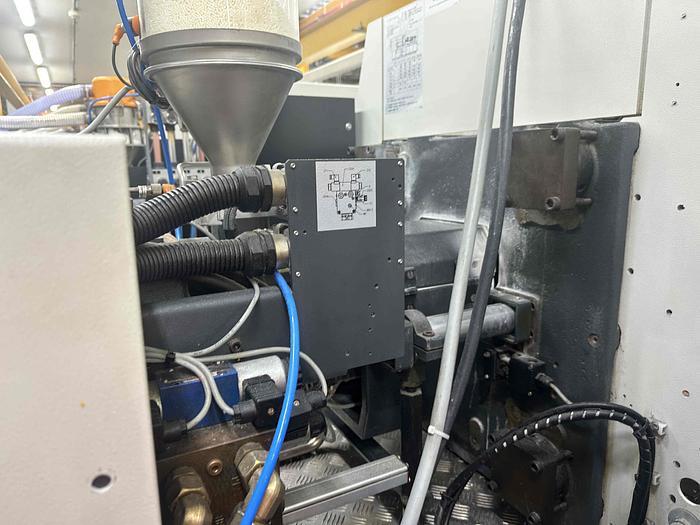 Used 2005 Demag System 60/420-80 Injection Moulding Machine